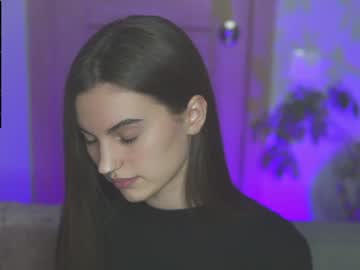 webcam girl hoolybunny today image #397003