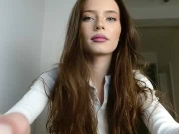 webcam girl isia_slay today image #2523605