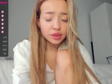 webcam girl miolimm today image #1530134