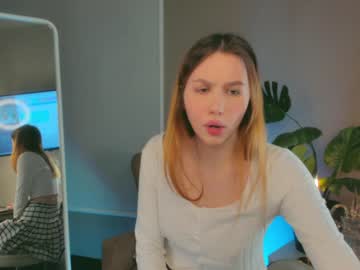 webcam girl yohji_yamamotoo today image #3297240