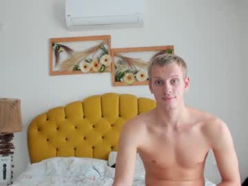 webcam couple lyaksi today image #3021817