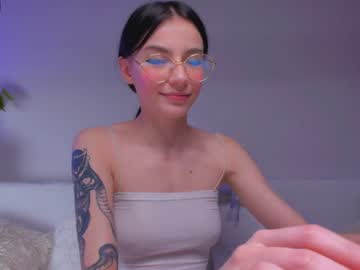 webcam girl gabbi_i today image #2786270
