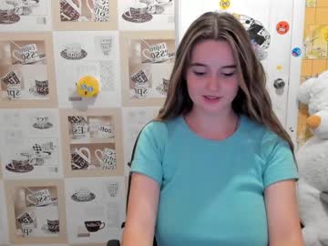 webcam girl emmika_ today image #2329199