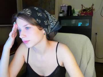 webcam girl ketlinrous today image #698466