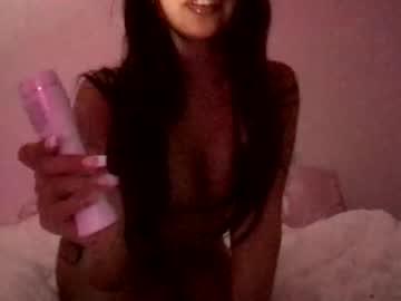 webcam girl ilove2seeit today image #4013042