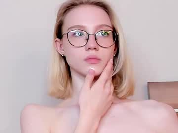 webcam girl dawnwillrise today image #4025622