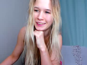 webcam girl yana_squrel_22 today image #479885