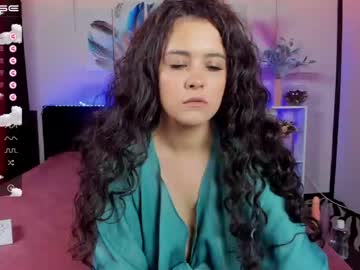 webcam girl sharlotte_gilbi today image #2257930