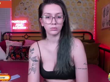 webcam girl daydreamur_gurl today image #1190147