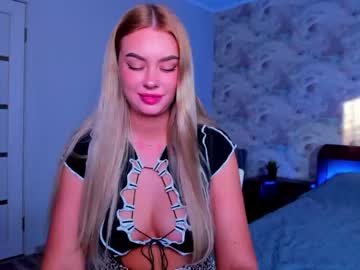 webcam girl 8a8y_nura today image #3400667