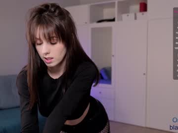 webcam girl _blackbee_ today image #1044622