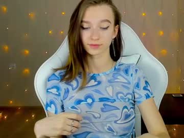 webcam girl alisaa_1 today image #3829603