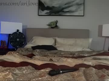 webcam couple ari_lovexo today image #3471313
