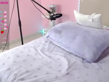 webcam girl little_effy18 today image #2029075
