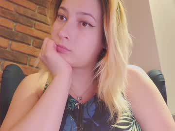 webcam girl aveksmr today image #1684432