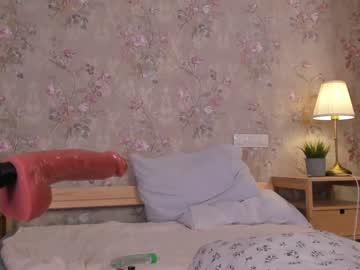 webcam girl hunnybunnyeva20 today image #2048897