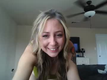 Cam for layla_flowers