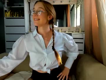 webcam girl afinasoft today image #2576926
