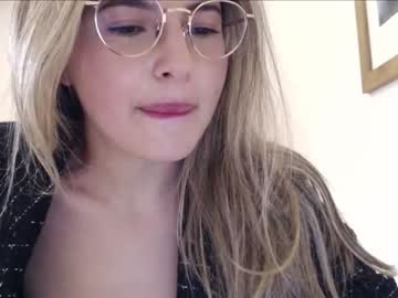 webcam girl playnofuckinggames today image #32238