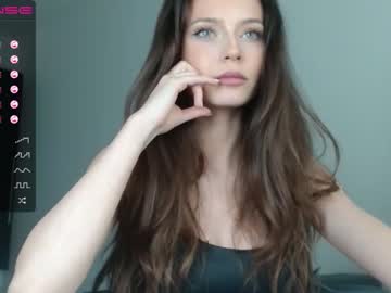 webcam girl isia_slay today image #1796893