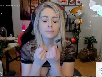 webcam girl kimilee22 today image #174415