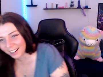webcam girl bigtittedtattedlesbian today image #3428180