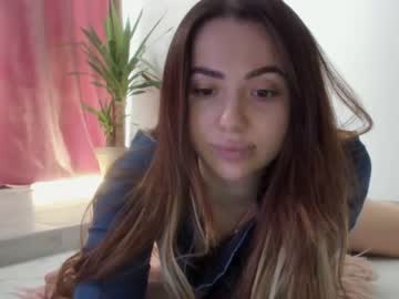 webcam girl meryfoxxx today image #2054095
