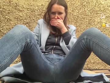 webcam girl eatmypie69 today image #1458458