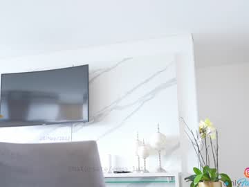 webcam girl emma_lu1 today image #1876659