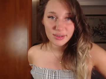 webcam girl highlemonsss today image #704606
