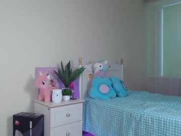 webcam girl queen_kitty1818 today image #1969074