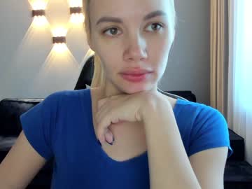 webcam girl dontbeshybaby today image #940489