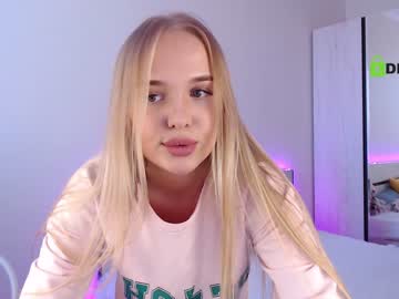 webcam girl princess_lolli today image #3479383