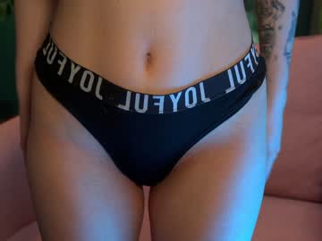 webcam girl yours_lola today image #1287218