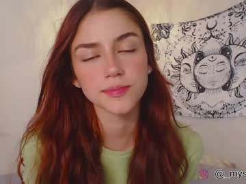 webcam girl grettabenett_ today image #1956724