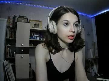 webcam girl alodieherlan today image #4095602