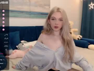 webcam girl small_blondee today image #1382188