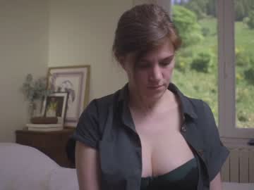 webcam girl claire_moulin today image #1803721