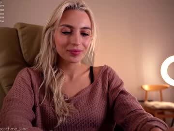 webcam girl peach_me today image #1002036