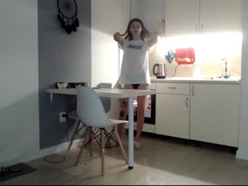 webcam couple bee_sting today image #700049