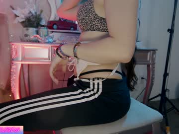 webcam girl chroniclove today image #686318