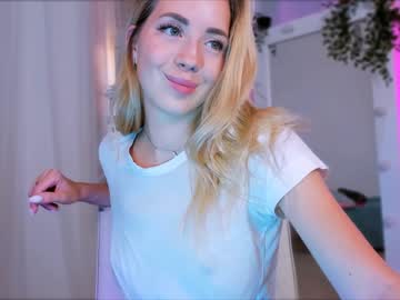 webcam girl emmi_rosee today image #2248828