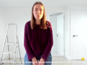 webcam girl eatmypie69 today image #683268