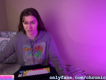 webcam girl chroniclove today image #1520393