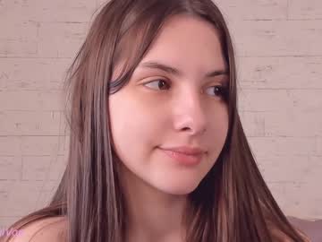 webcam girl iliziamain today image #1601301