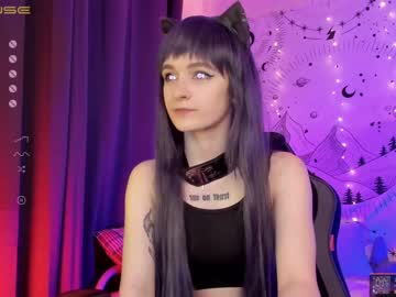 webcam girl ronnie_moon today image #1221002