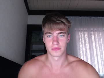 webcam man megamaxxxl today image #2485190