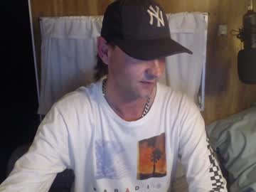 webcam man zackgreen101 today image #64912