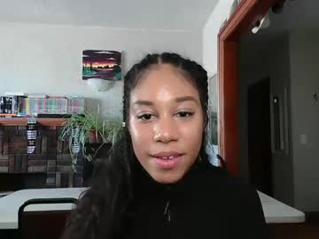webcam girl goddesstinaruiz today image #4020861
