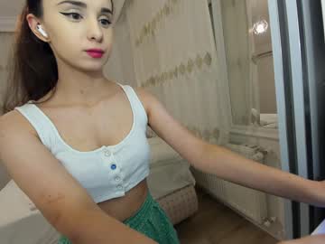 webcam girl ehotlovea today image #3342349